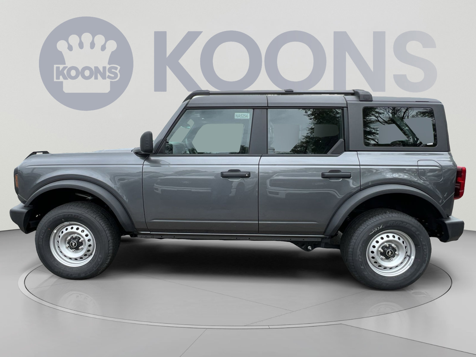 New 2025 Ford Bronco 4-Door AWD/4WD image 13