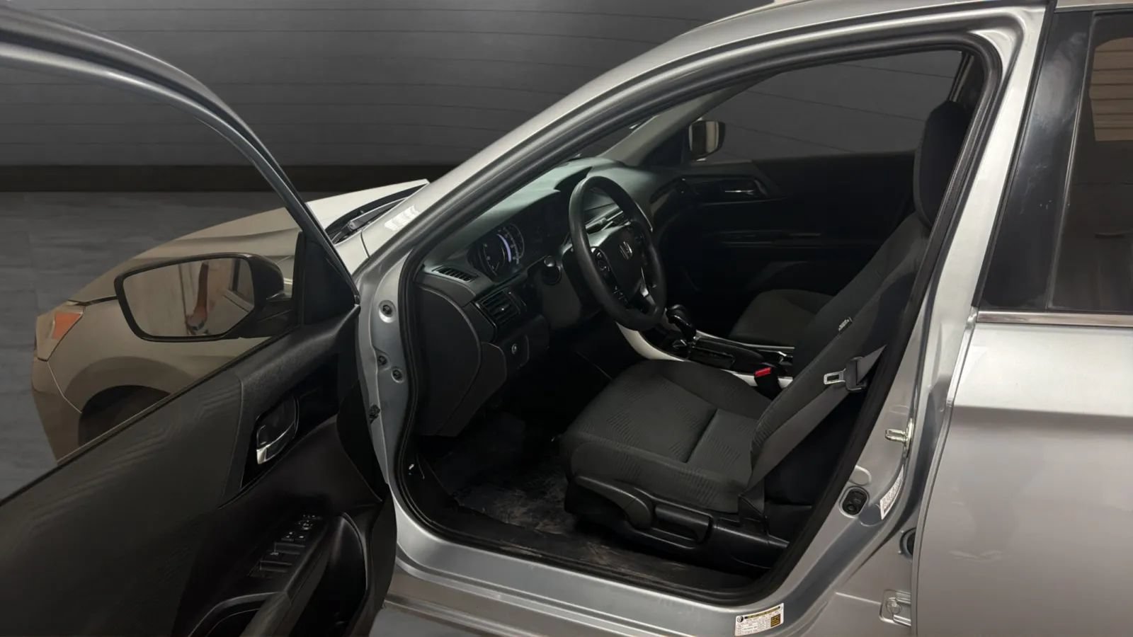 Used 2017 Honda Accord LX image 20