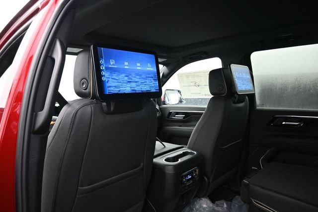 New 2026 Chevrolet Suburban Premier AWD/4WD image 18