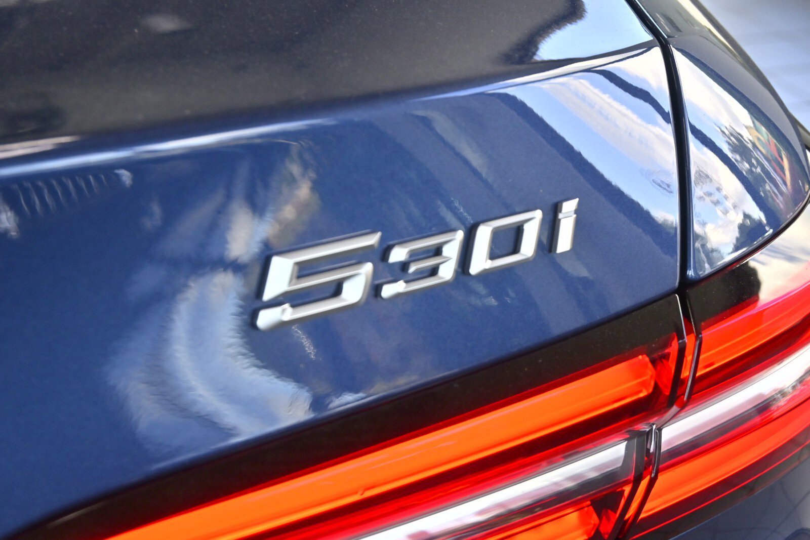 Used 2025 BMW 530i xDrive image 4