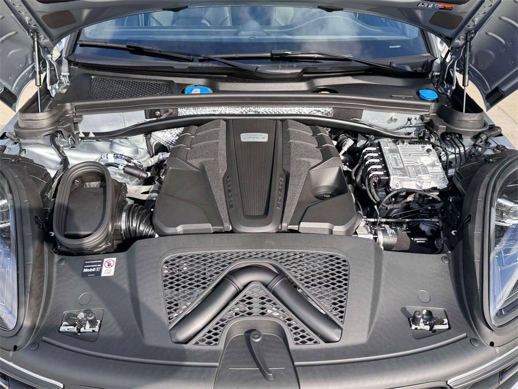 New 2026 Porsche Macan S AWD/4WD image 35