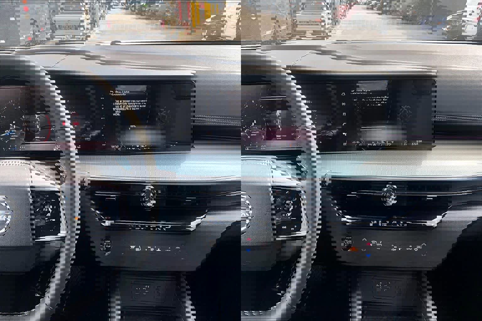 New 2025 Nissan Murano SL image 6