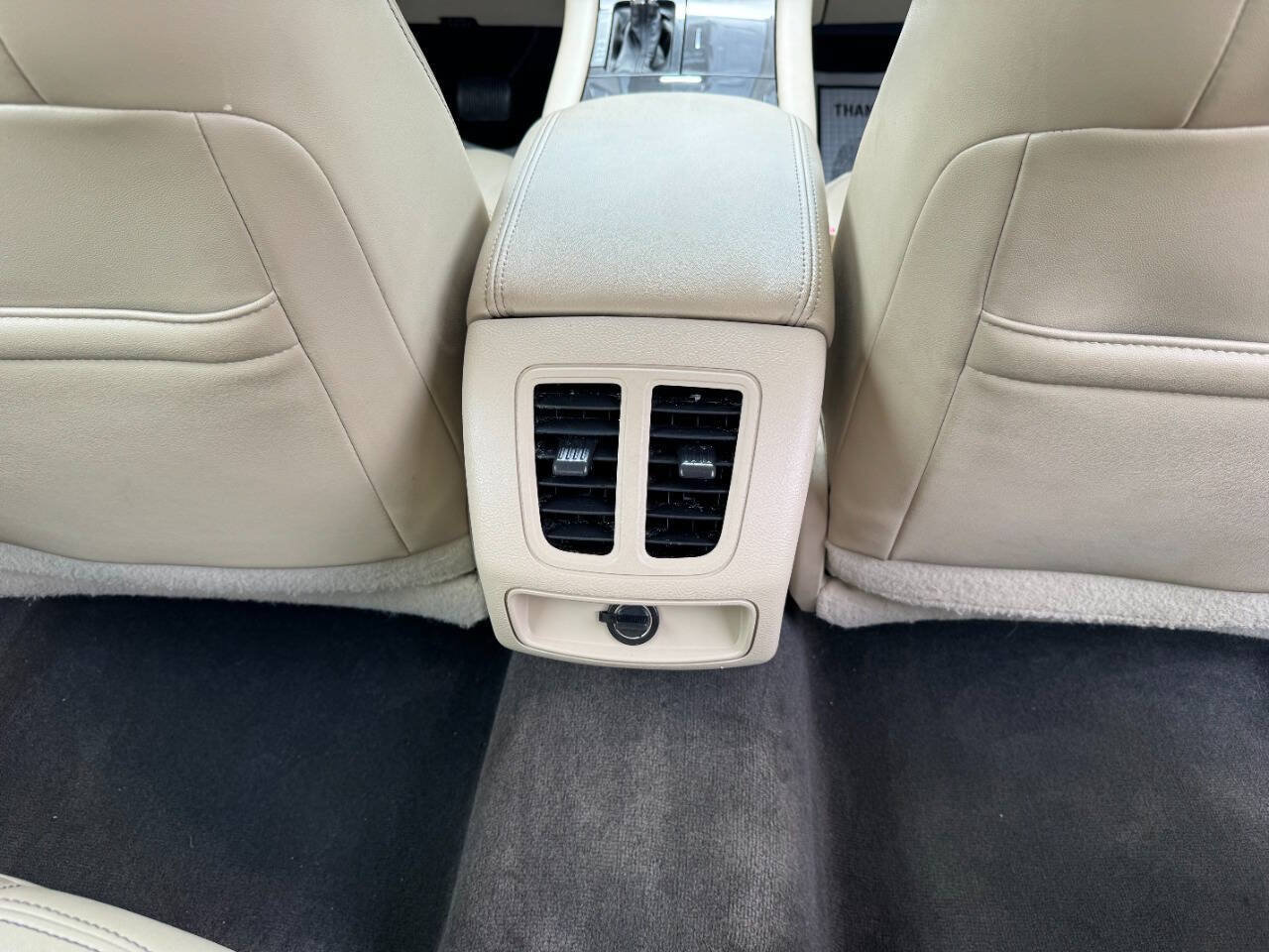 Used 2013 Ford Taurus Limited FWD image 14