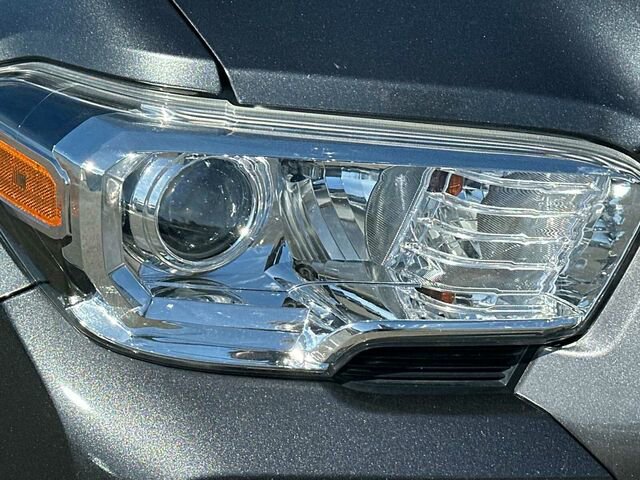 Used 2022 Toyota Tacoma SR5 image 29