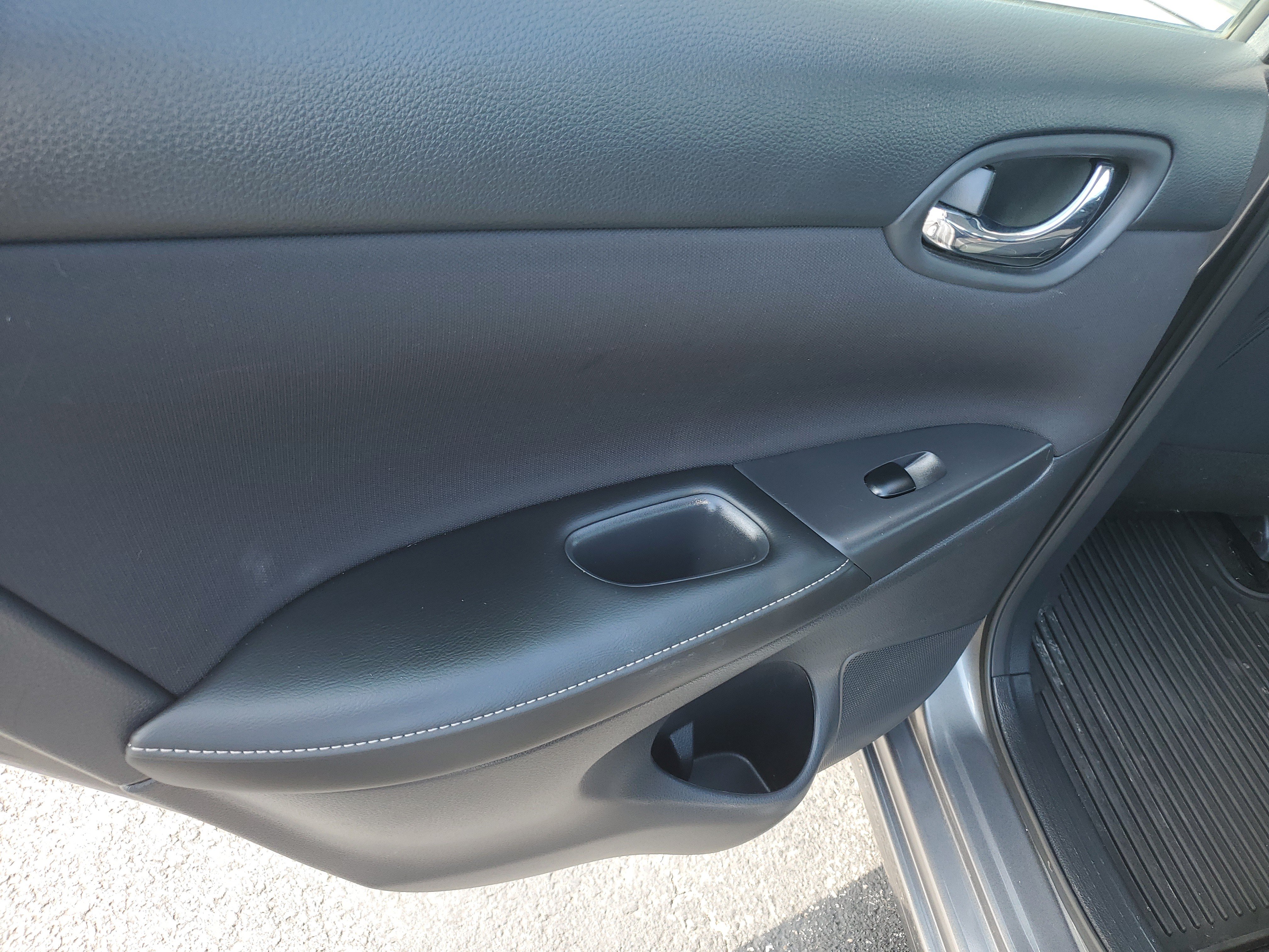 Used 2019 Nissan Sentra S FWD image 14
