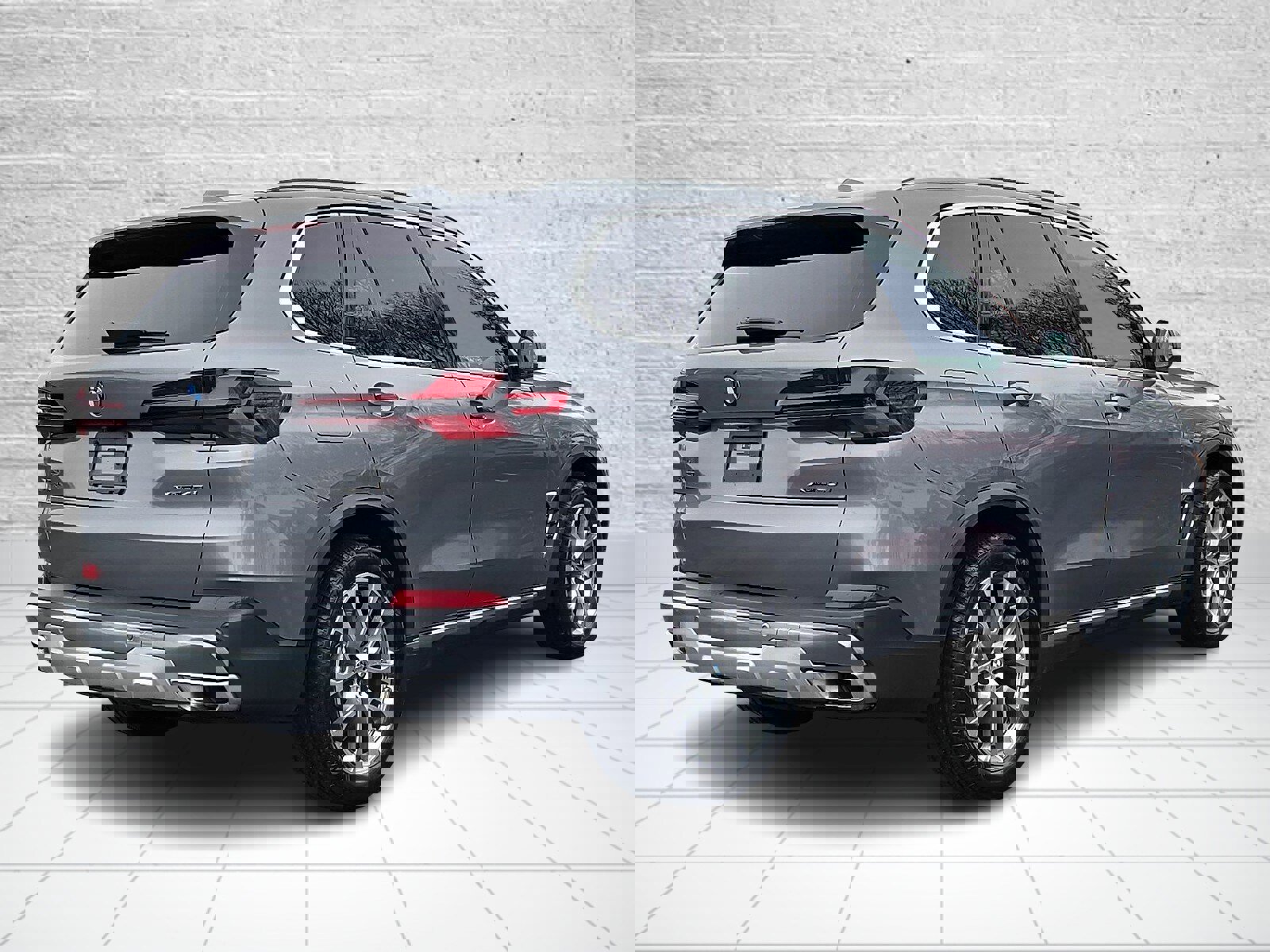 Used 2024 BMW X5 xDrive40i w/ Executive Package image 6