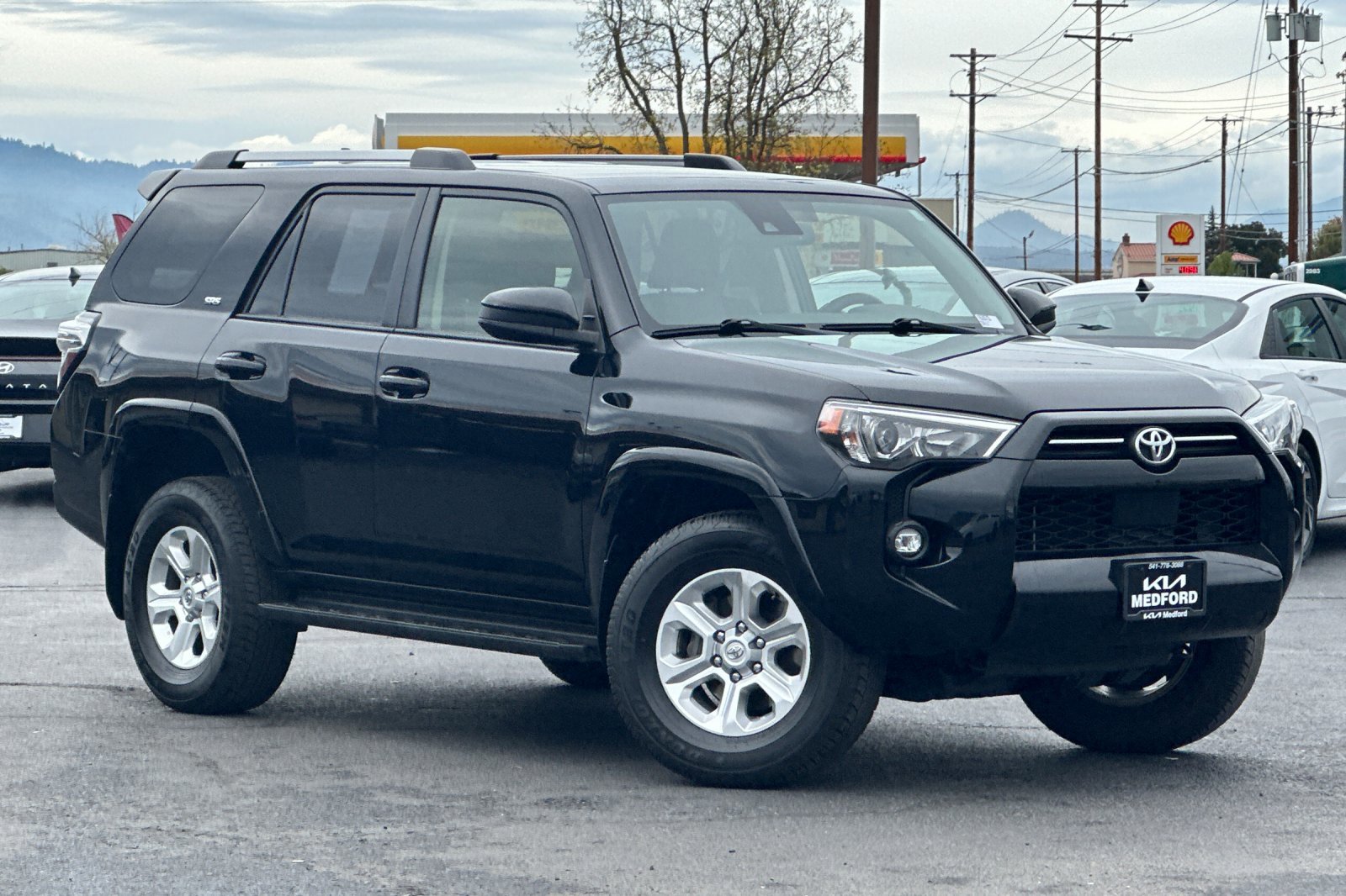 Used 2024 Toyota 4Runner SR5 image 2