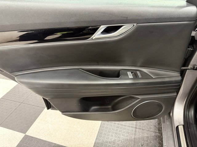 Used 2023 Genesis G80 2.5T image 17