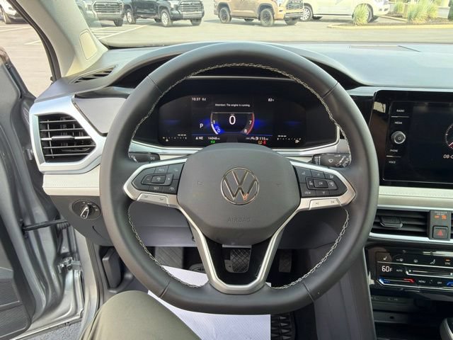 Used 2025 Volkswagen Taos SE AWD/4WD image 21