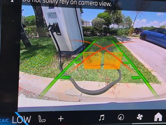 Certified 2024 BMW i4 eDrive35 w/ Convenience Package RWD image 6