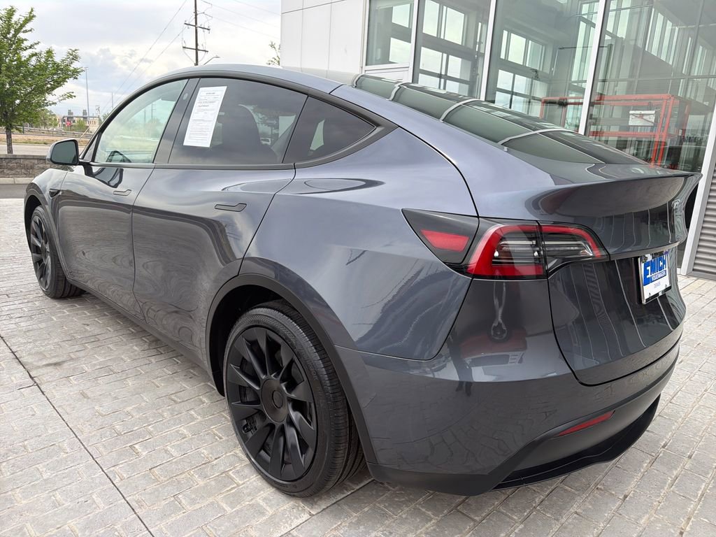 Used 2023 Tesla Model Y Long Range image 3