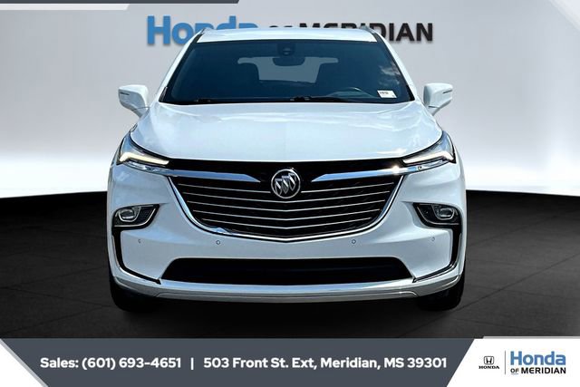 Used 2024 Buick Enclave Premium image 3