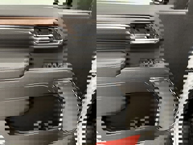 New 2026 GMC Sierra 3500 Denali w/ Denali Reserve Package image 18