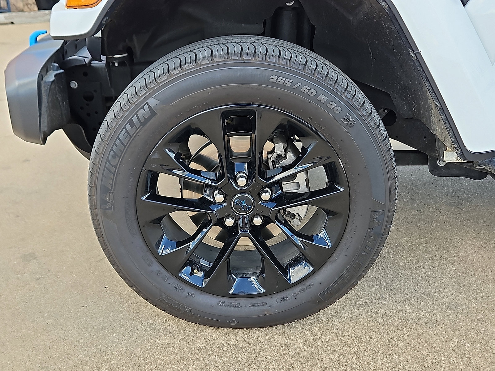 Used 2024 Jeep Wrangler Sahara 4xe image 5