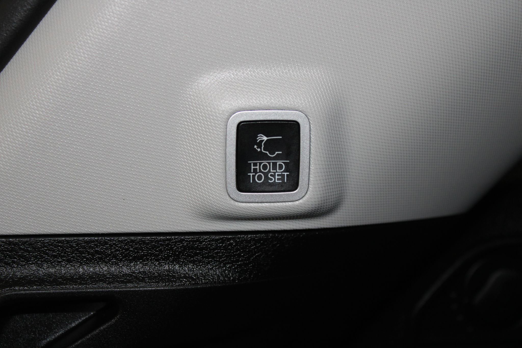 Used 2023 Jeep Grand Cherokee 4WD 4xe w/ Luxury Tech Group II image 20