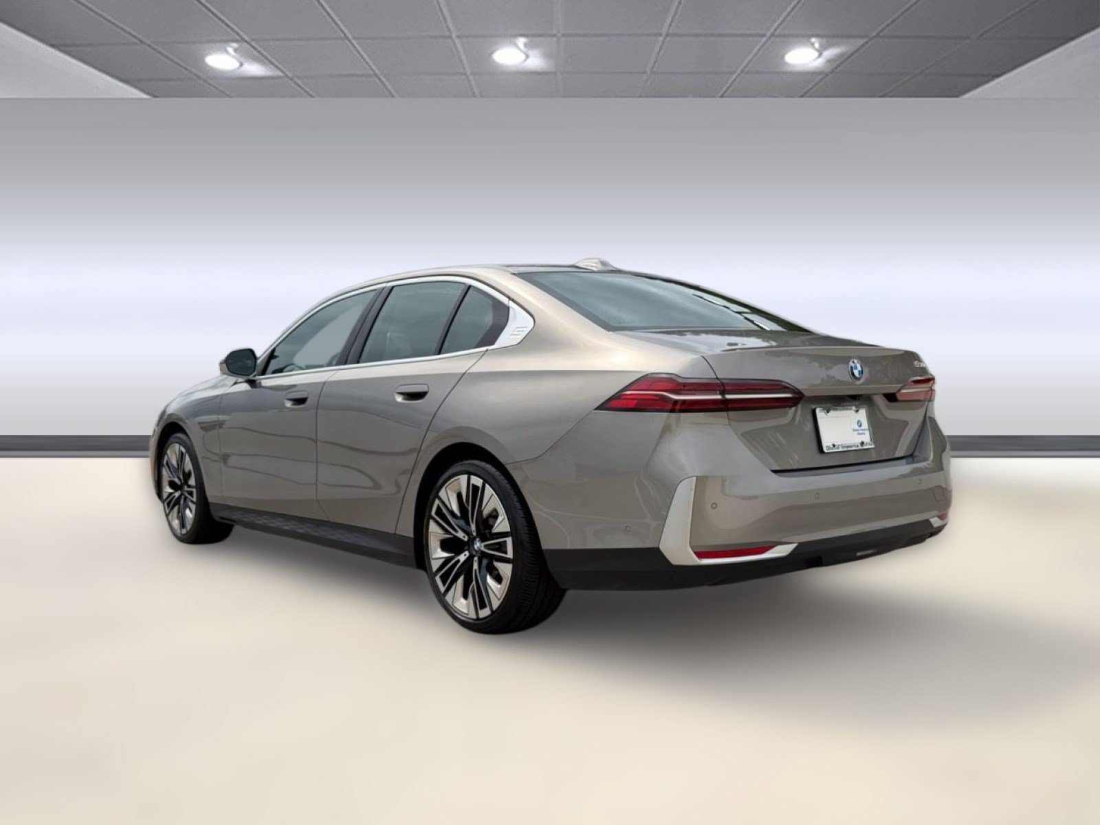 Used 2026 BMW 530i RWD image 3