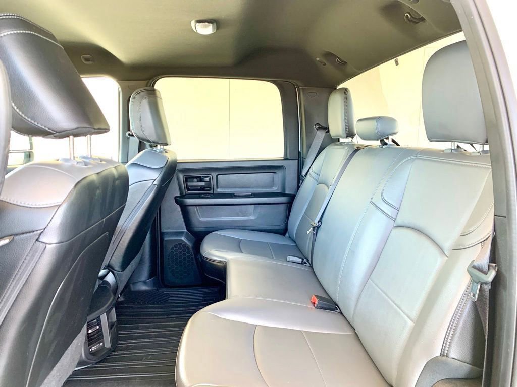 Used 2024 RAM 2500 Tradesman w/ Chrome Appearance Group image 16