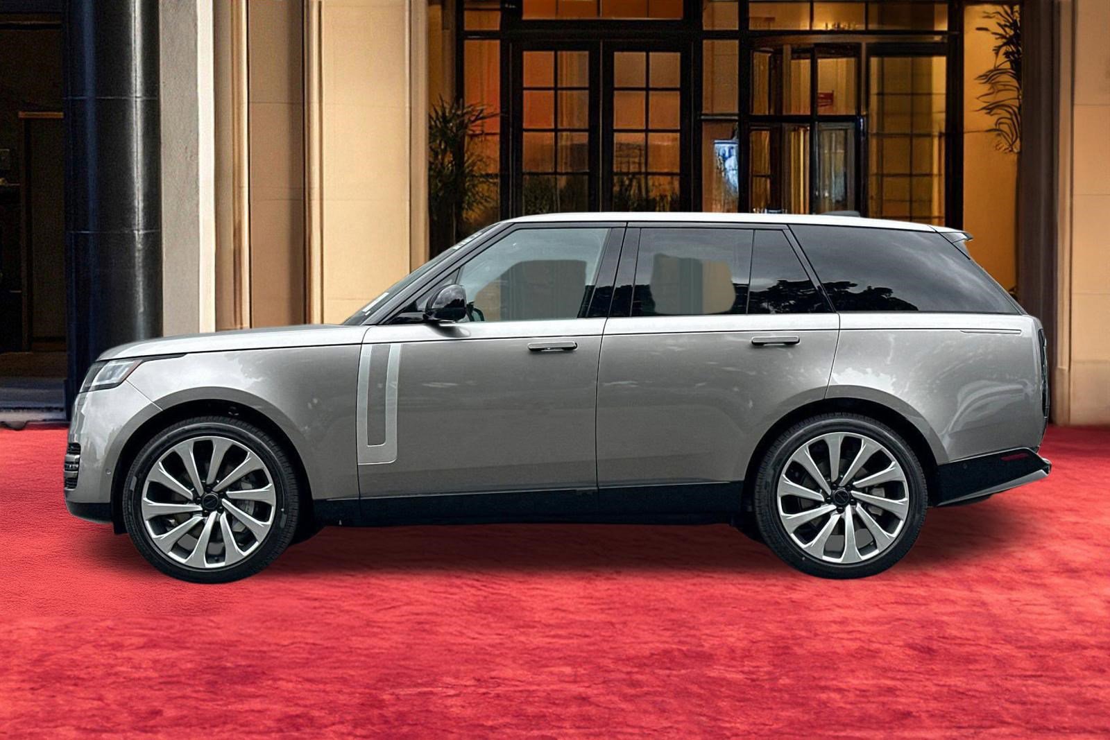 New 2026 Land Rover Range Rover SE AWD/4WD image 2
