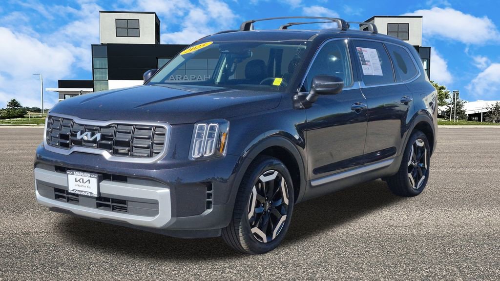 Certified 2025 Kia Telluride S image 5
