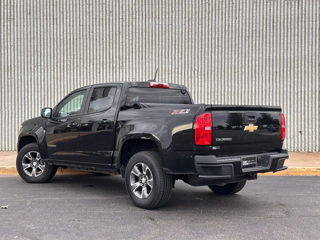 Used 2015 Chevrolet Colorado Z71 AWD/4WD image 3
