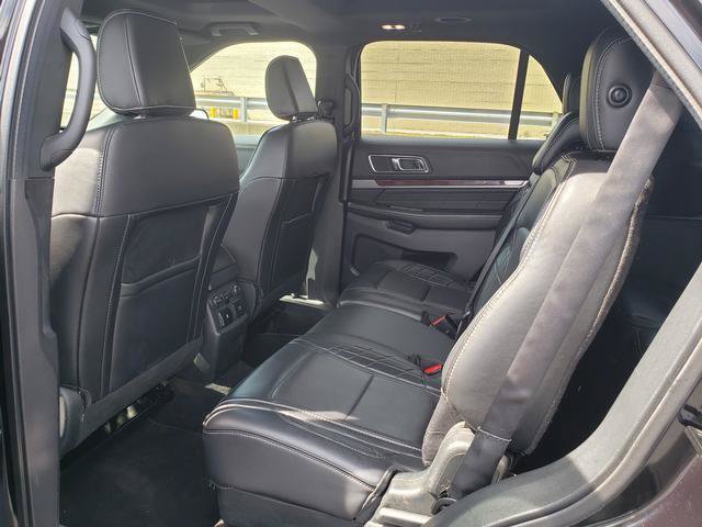Used 2019 Ford Explorer Platinum AWD/4WD image 12