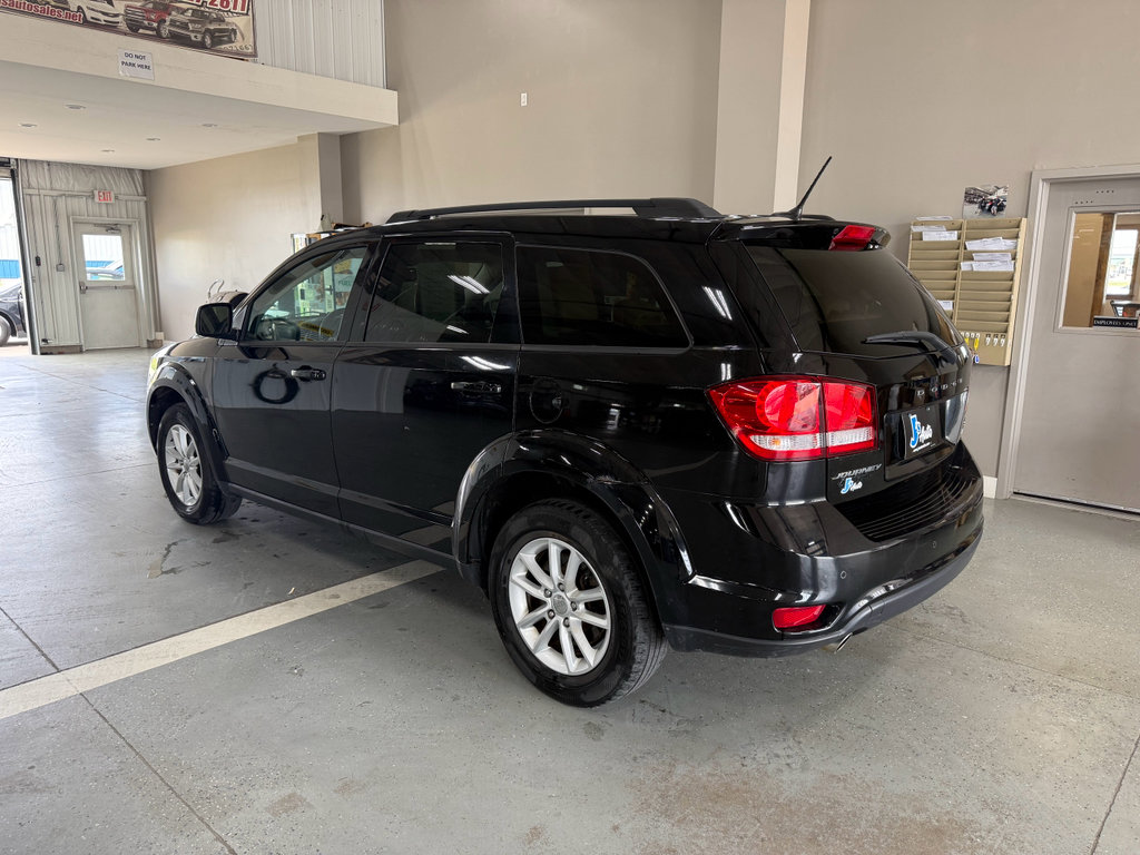 Used 2015 Dodge Journey SXT w/ Flexible Seating Group FWD image 5