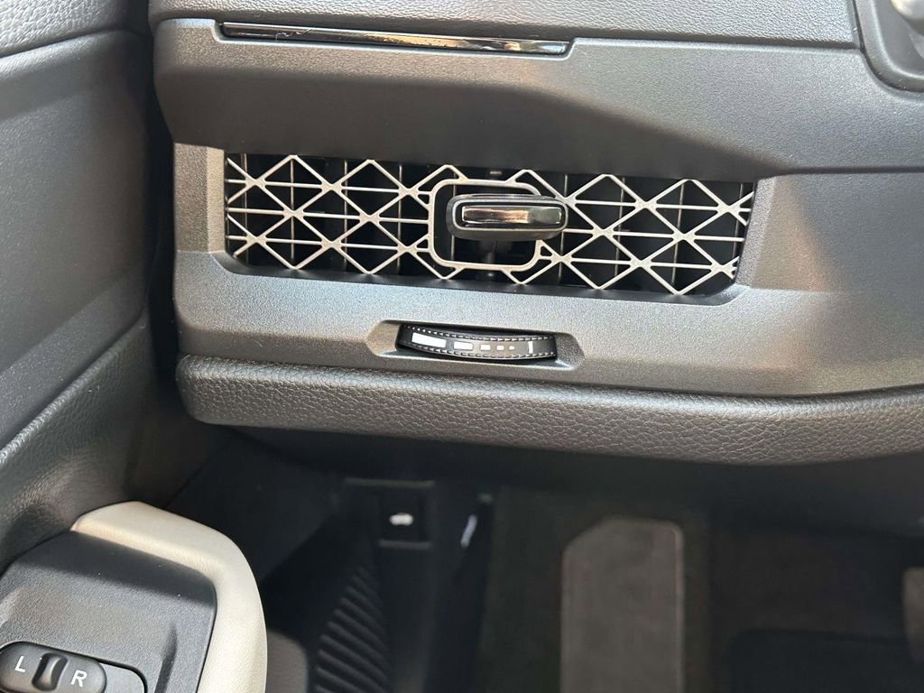 Certified 2025 Honda Accord LX image 21