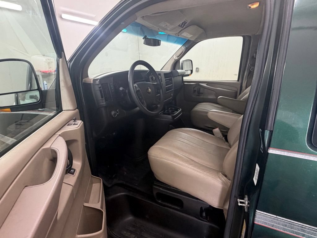 Used 2011 Chevrolet Express 3500 LS RWD image 8