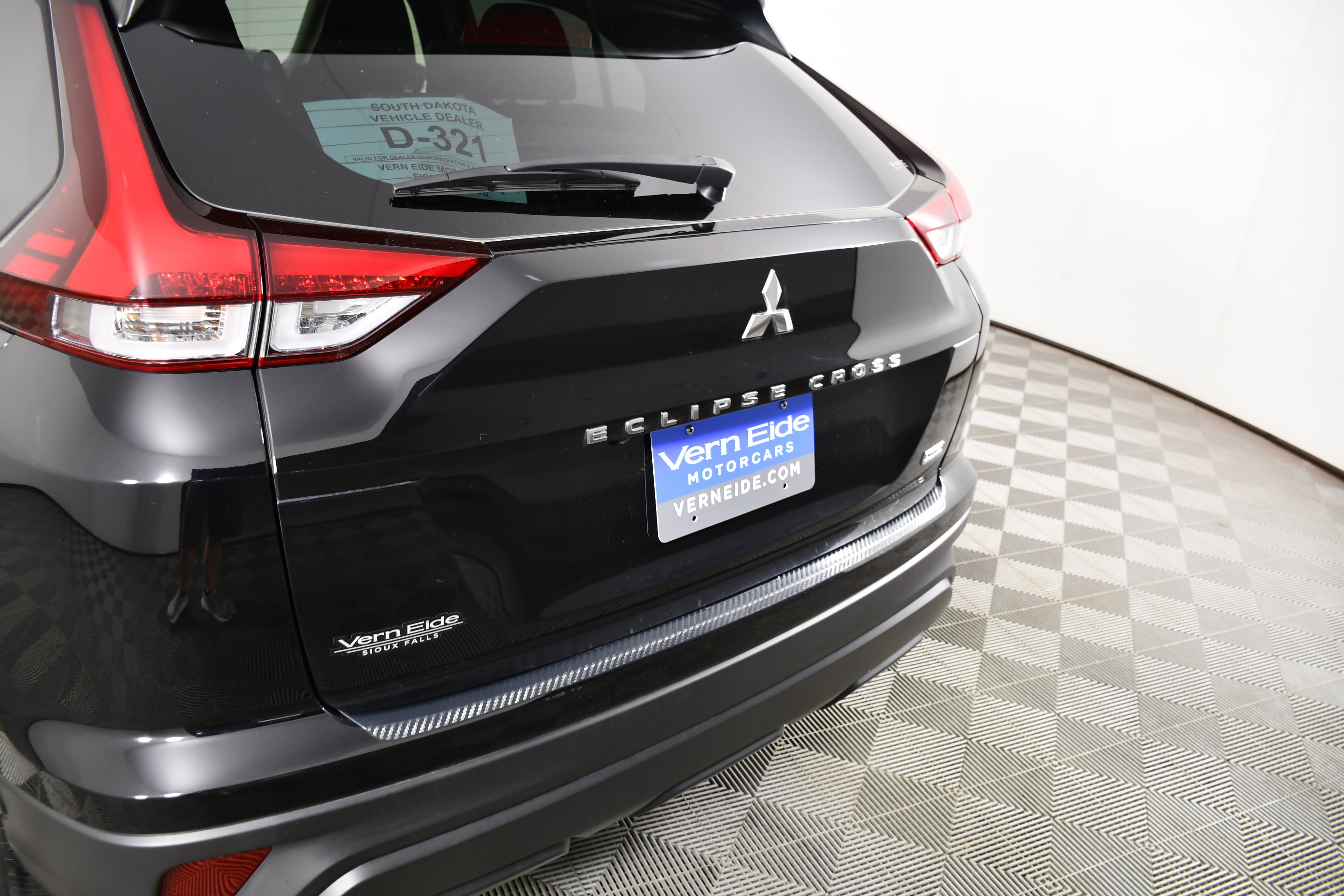 Used 2023 Mitsubishi Eclipse Cross LE AWD/4WD image 15