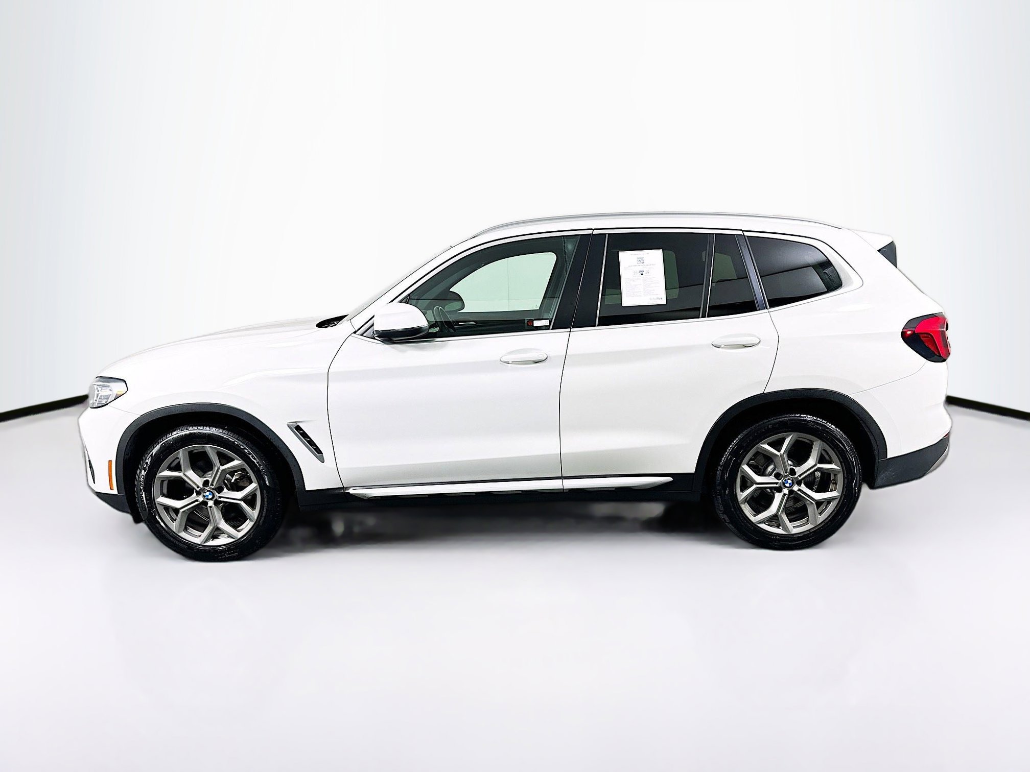 Used 2024 BMW X3 sDrive30i image 4
