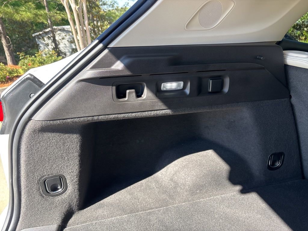 Used 2022 Buick Envision Essence w/ Safety Package image 15