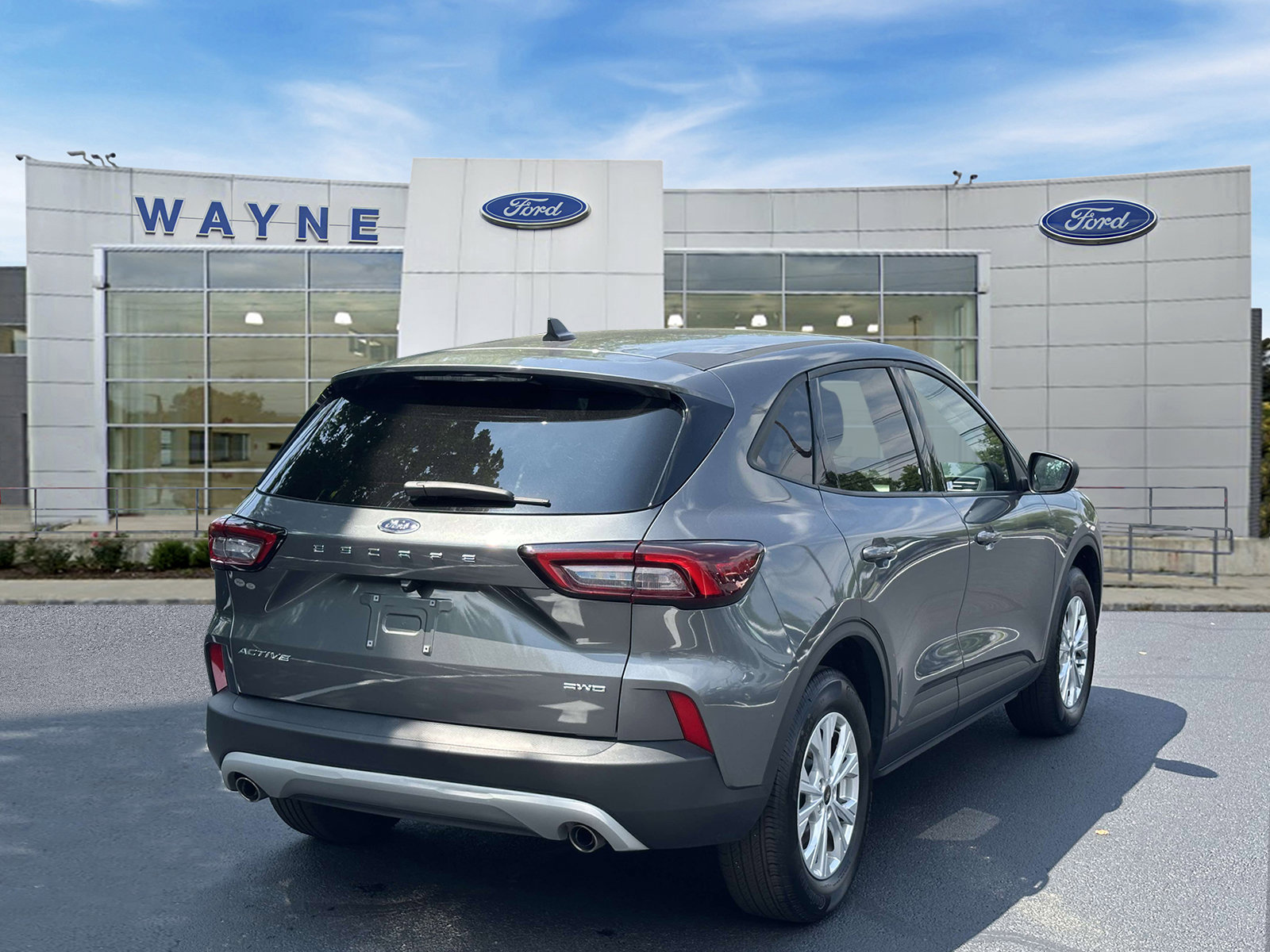 Used 2025 Ford Escape Active AWD/4WD image 5