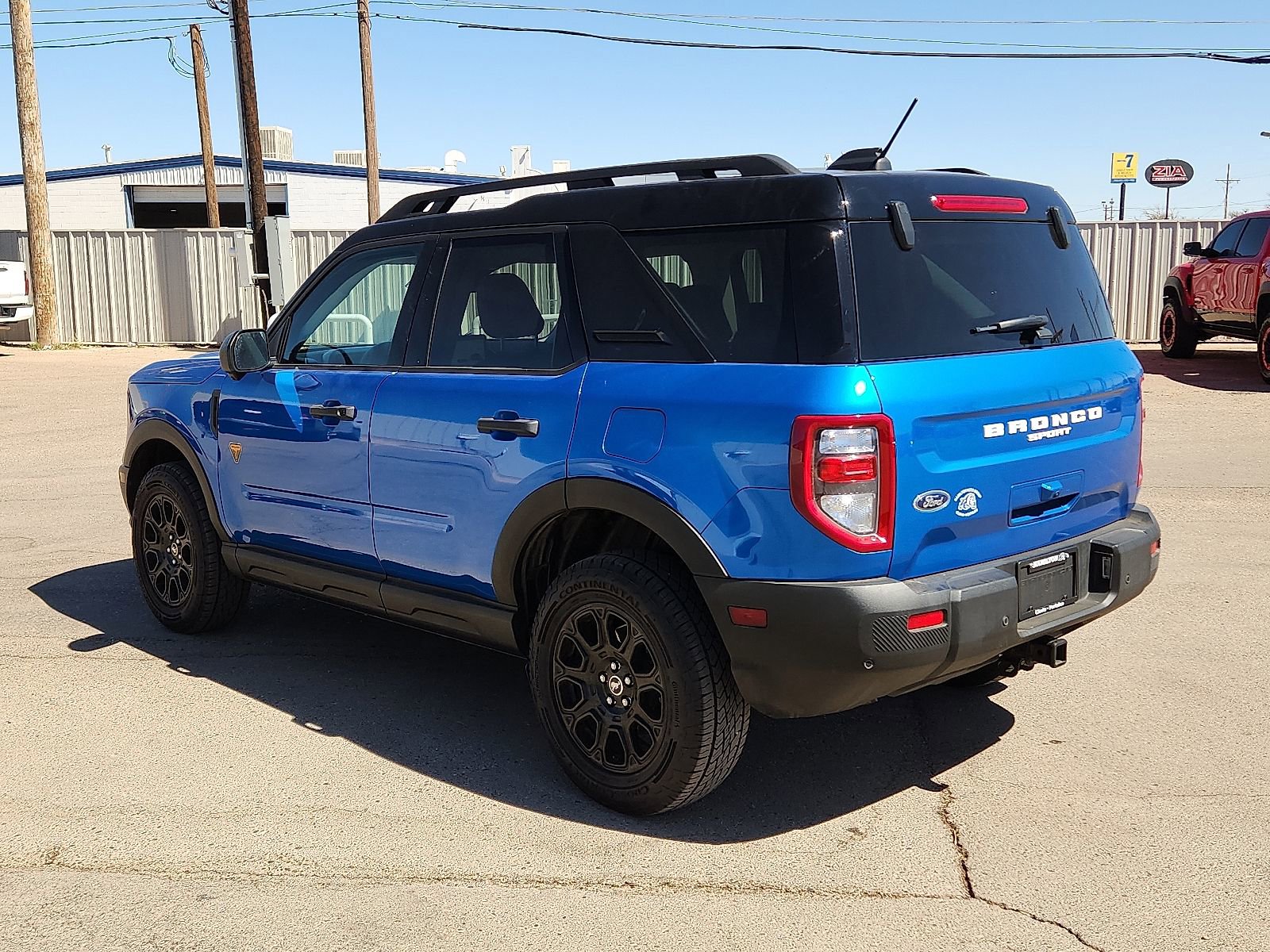 Used 2025 Ford Bronco Sport Badlands image 3