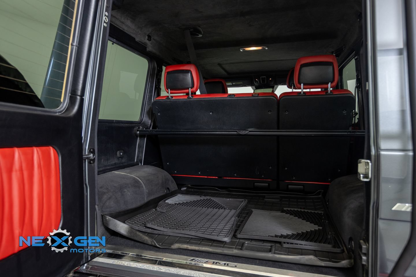 Used 2013 Mercedes-Benz G 63 AMG 4MATIC image 37