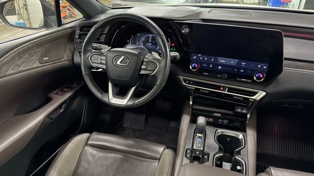Used 2024 Lexus RX 350 w/ Convenience Package image 30