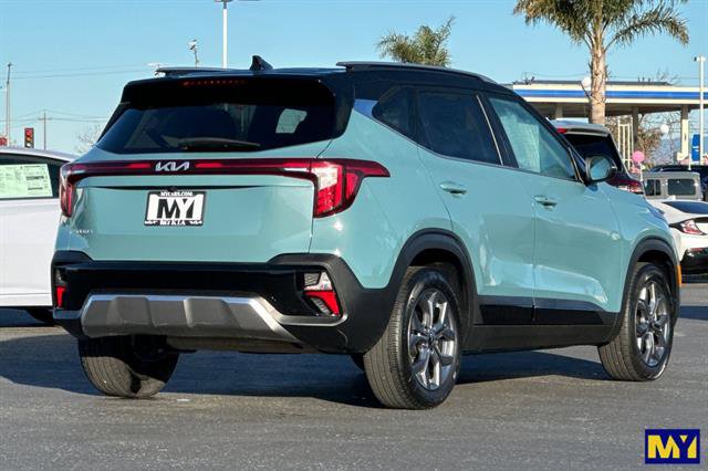 Used 2024 Kia Seltos S image 4
