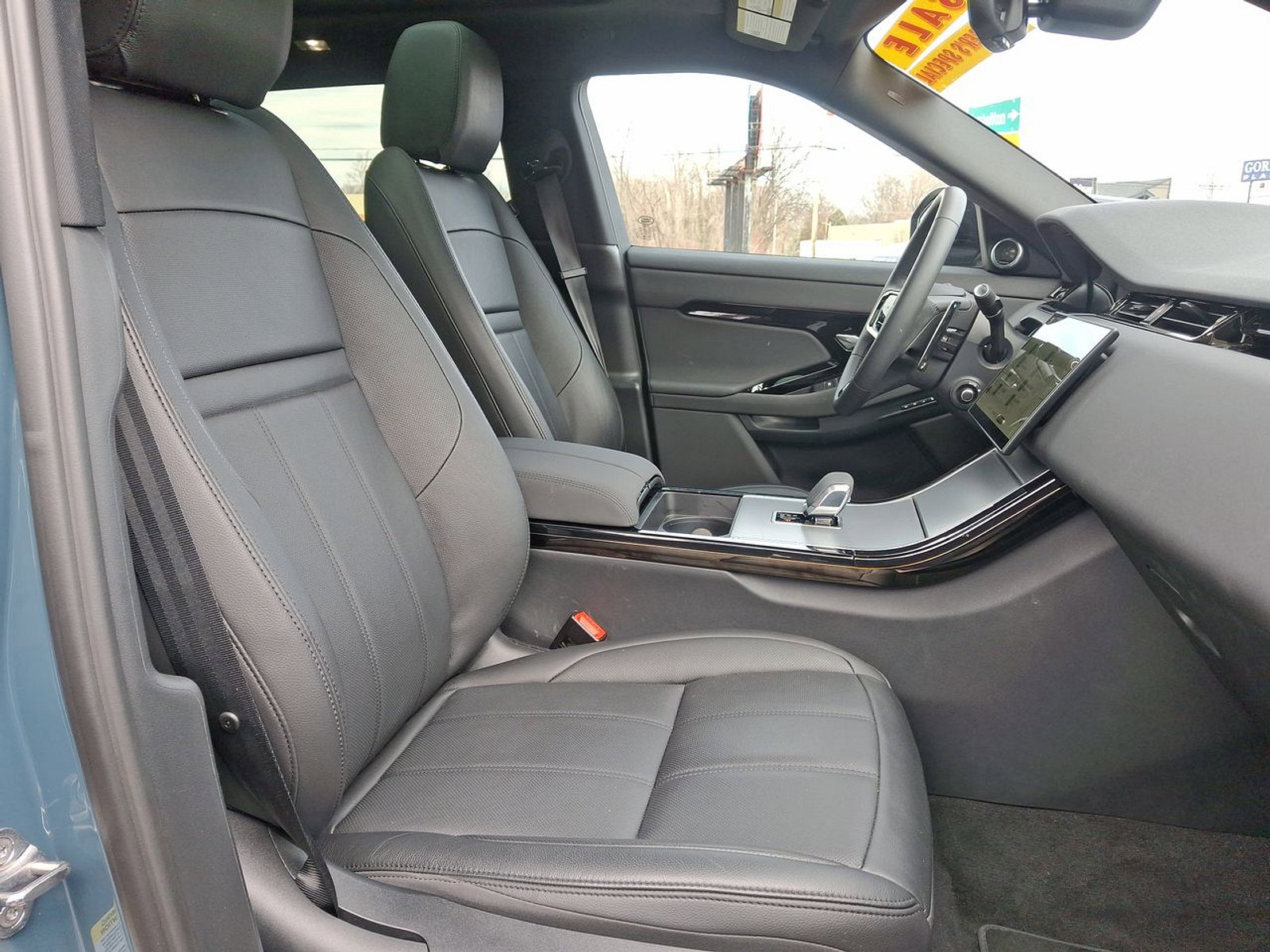 Certified 2024 Land Rover Range Rover Evoque S image 28