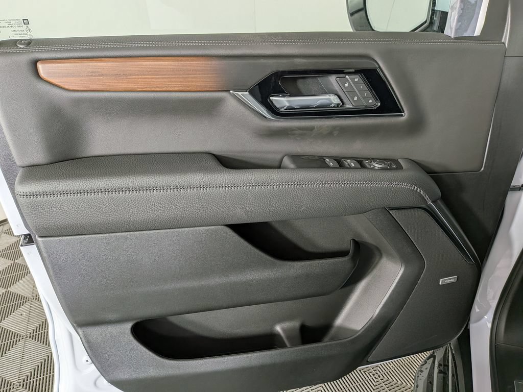 New 2026 GMC Yukon Denali AWD/4WD image 17