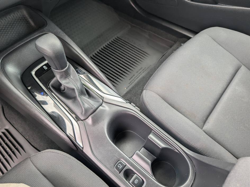 Used 2025 Toyota Corolla LE FWD image 22