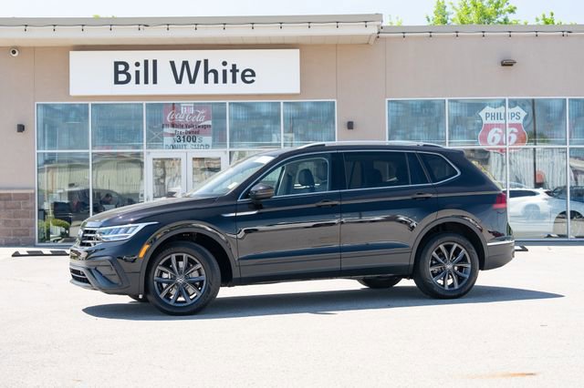 Certified 2023 Volkswagen Tiguan SE
