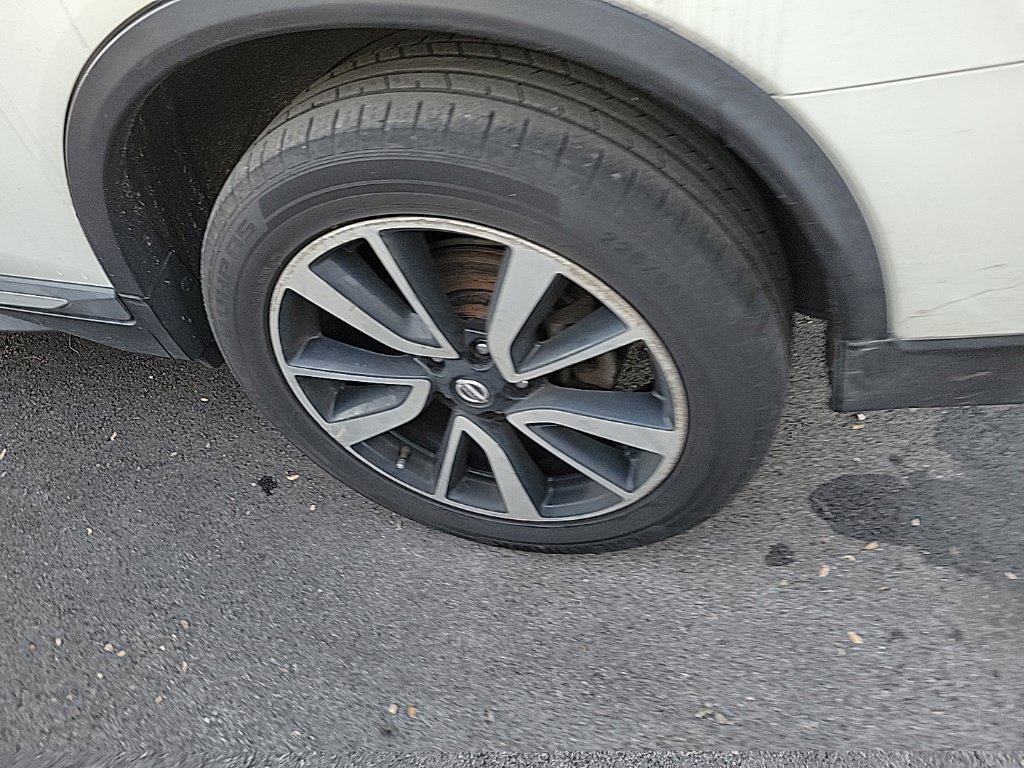 Used 2020 Nissan Rogue SL AWD/4WD image 6