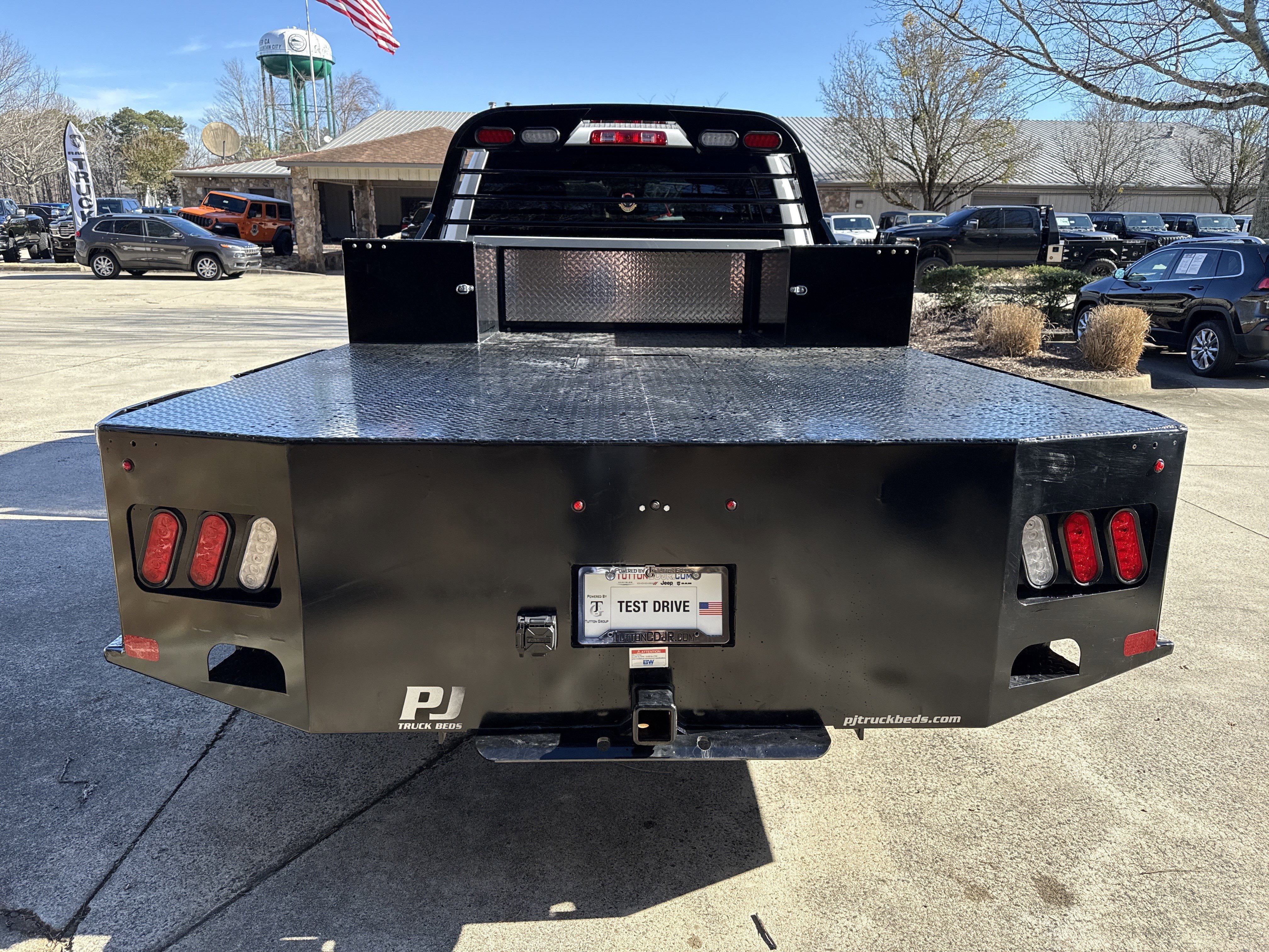 Used 2025 RAM 3500 Tradesman w/ Chrome Appearance Group image 6