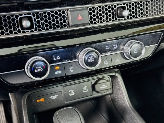 Used 2025 Honda Civic LX image 16