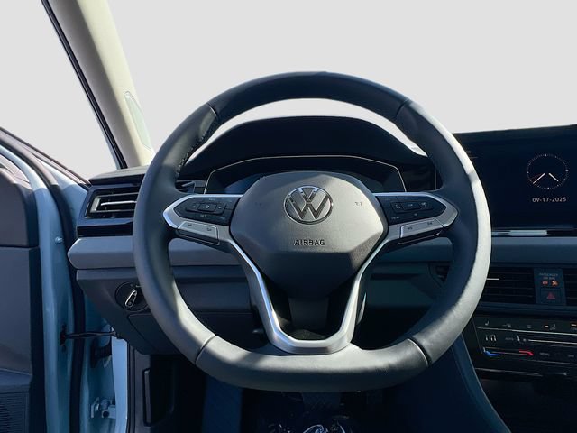 New 2025 Volkswagen Jetta SE FWD image 11
