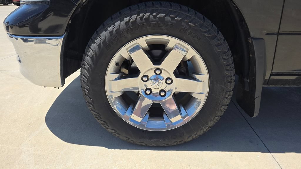 Used 2011 RAM 1500 Laramie AWD/4WD image 10
