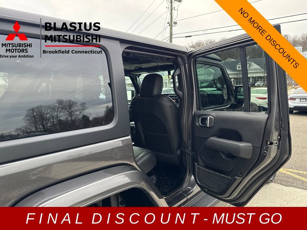 Used 2023 Jeep Wrangler Unlimited Sahara w/ Cold Weather Group image 22