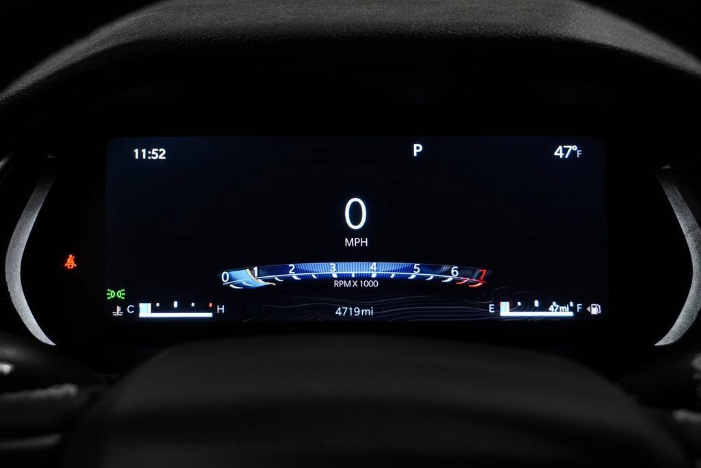 New 2025 Jeep Grand Cherokee Laredo w/ Luxury Tech Group I AWD/4WD image 22