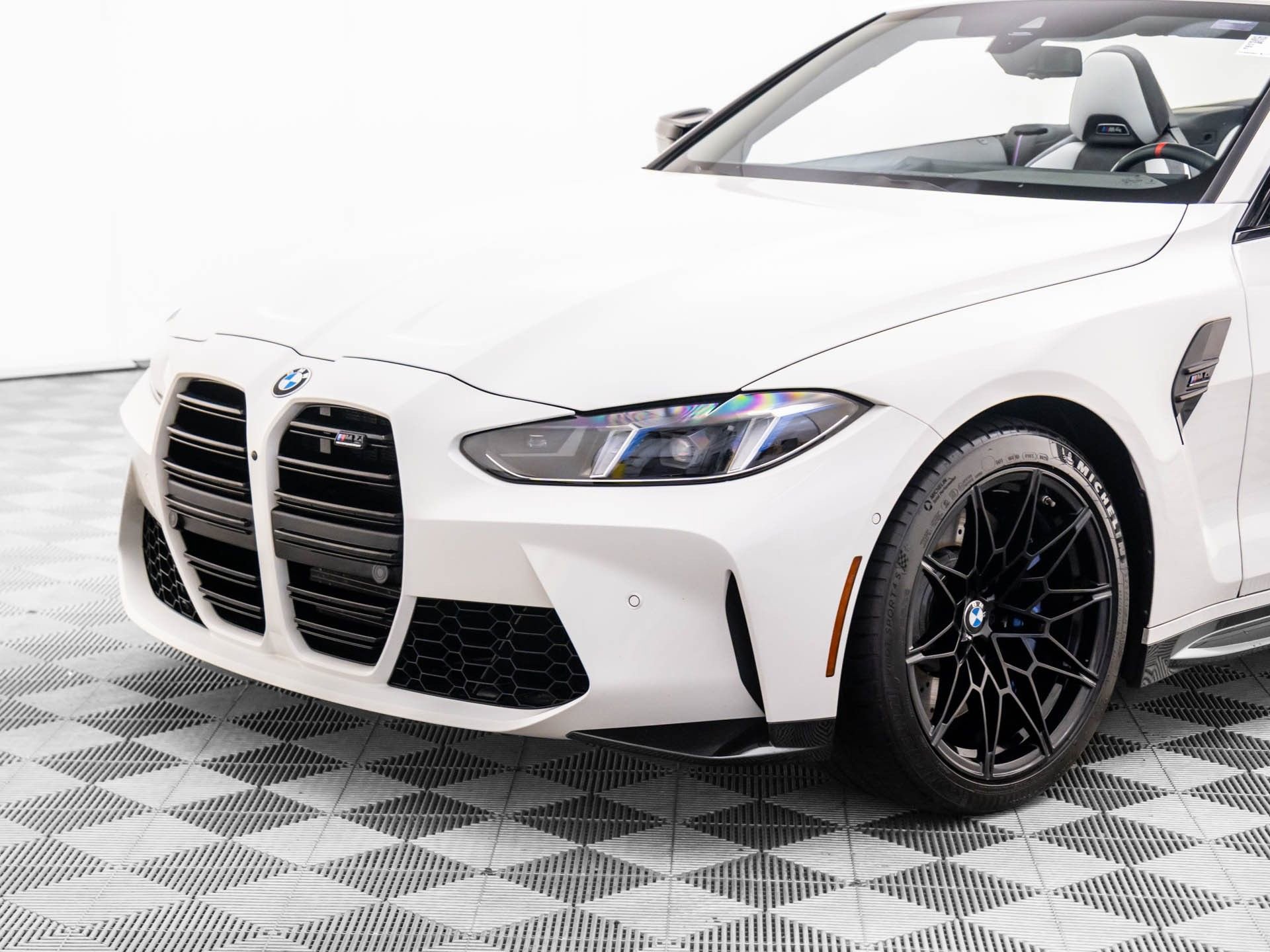 Certified 2025 BMW M4 xDrive Competition w/ M Driver's Package image 36