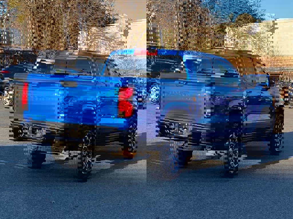 Used 2023 Chevrolet Colorado Z71 w/ Z71 Convenience Package 2 image 6