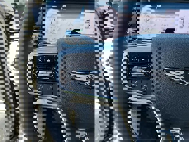 Used 2026 Genesis GV70 2.5T Select image 26